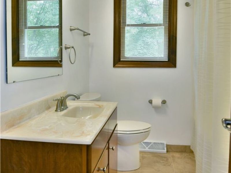1097 Center Street E, Warren, OH 44481 Photo 30