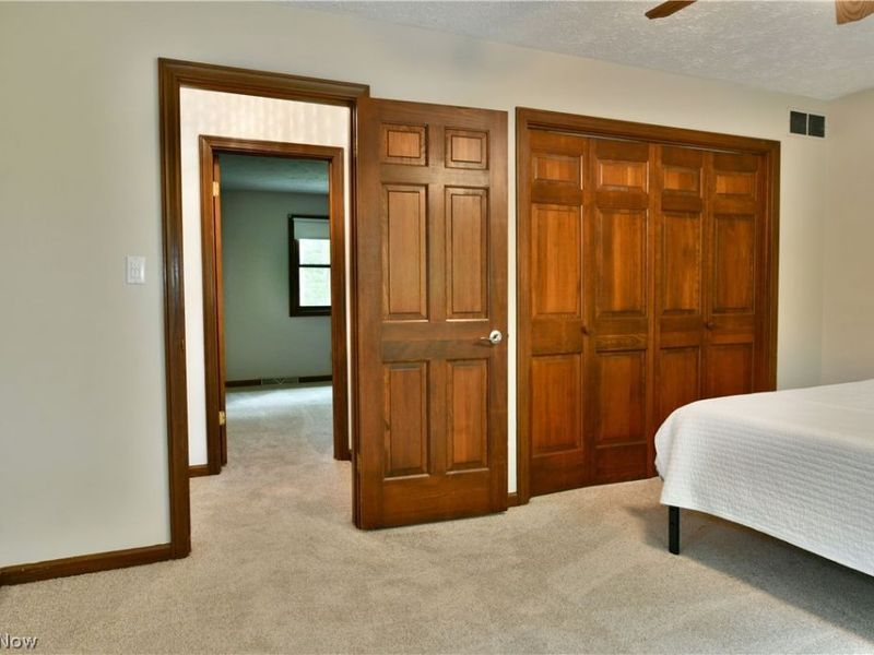 1097 Center Street E, Warren, OH 44481 Photo 36