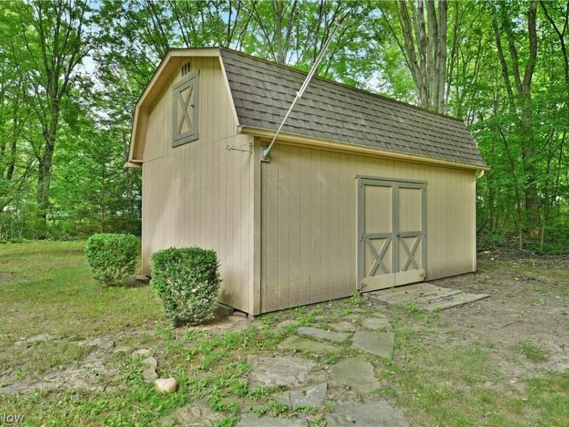 1097 Center Street E, Warren, OH 44481 Photo 48