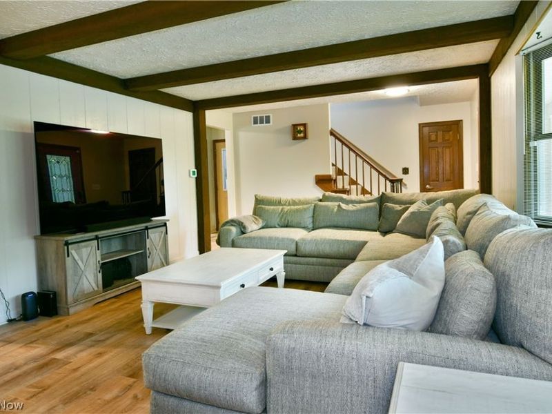 1097 Center Street E, Warren, OH 44481 Photo 9