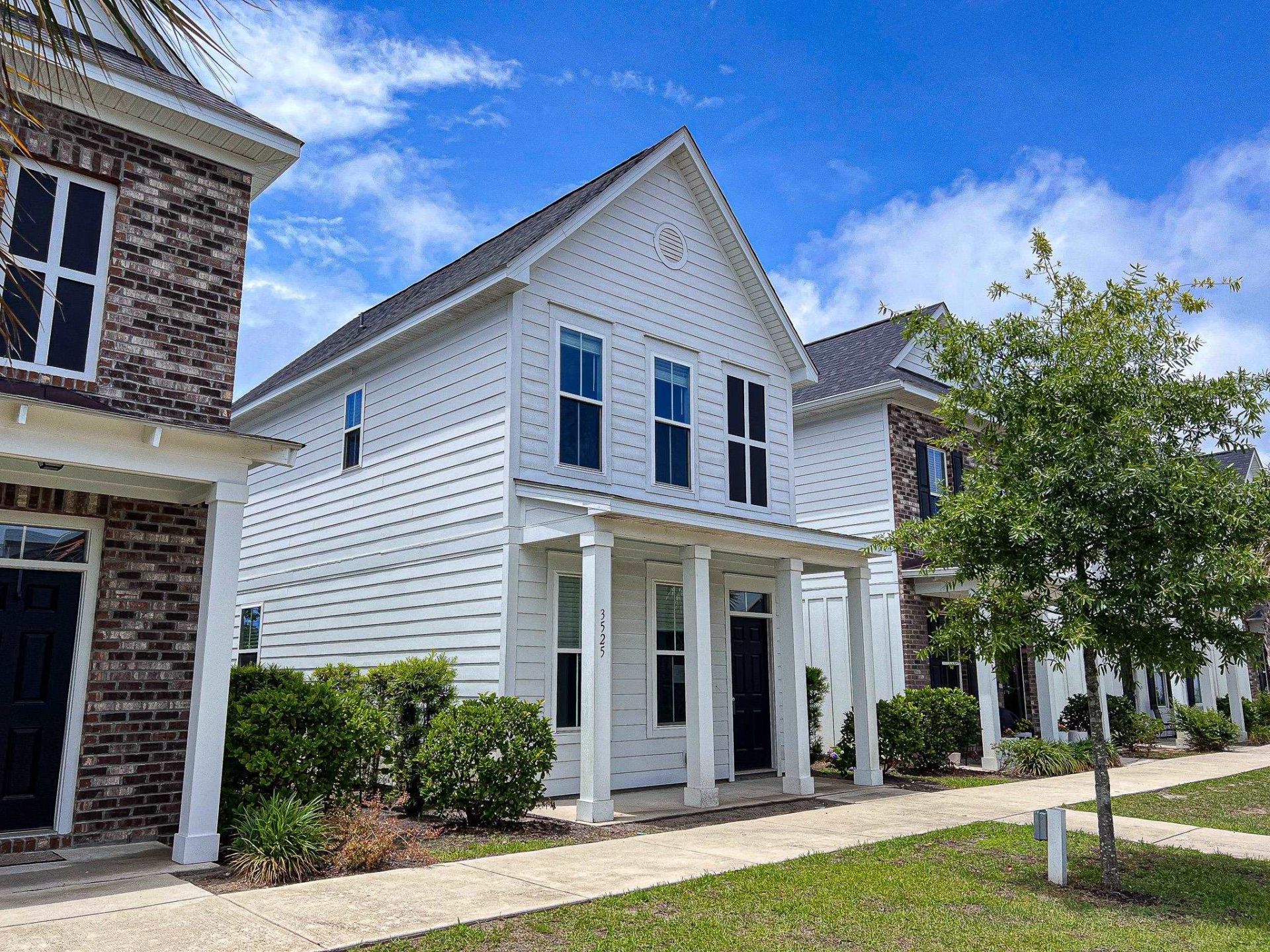 3525 Bristol Ln. Photo 2