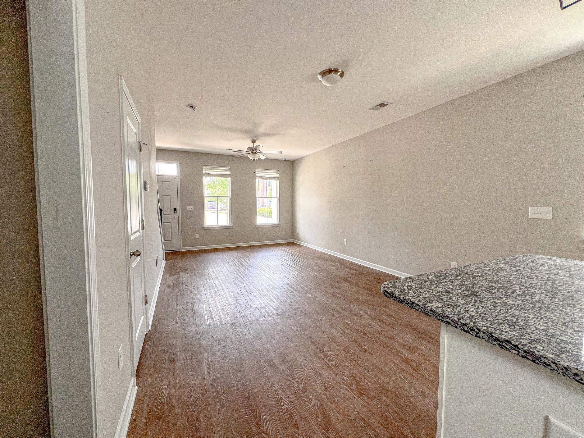 3525 Bristol Ln. Photo 7