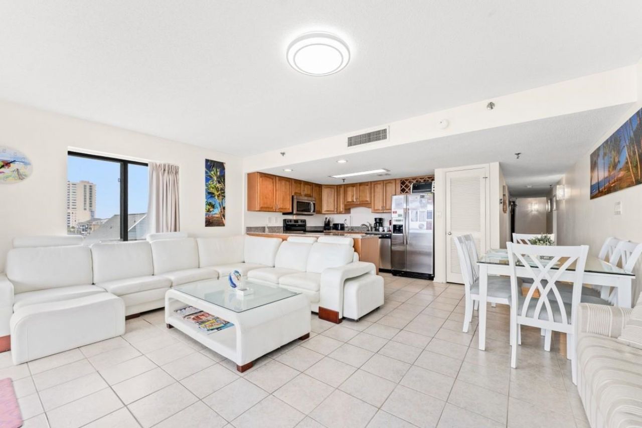 4000 N Ocean Blvd. Photo 4