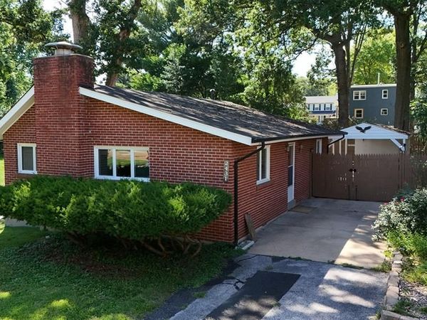 2431 Bremerton Road , Rock Hill, MO 63144