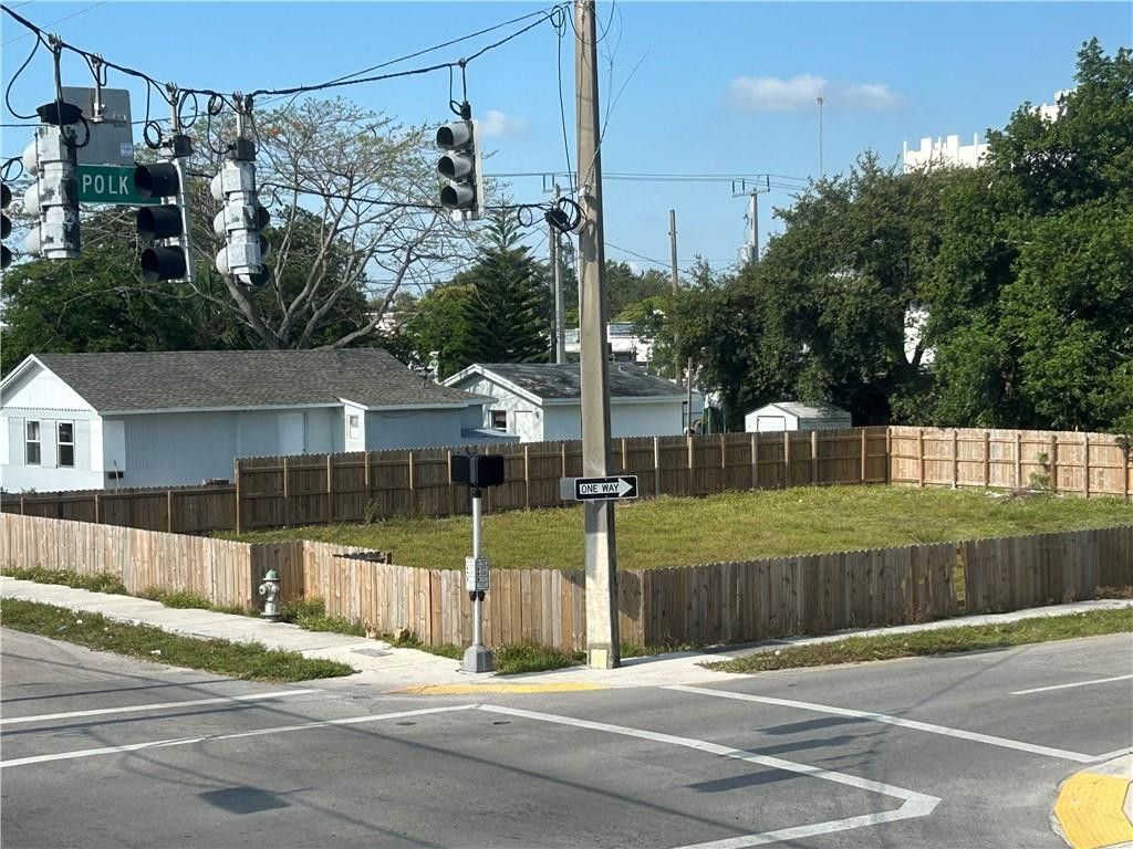 136 N 24th Avenue, Hollywood, FL 33020 Photo