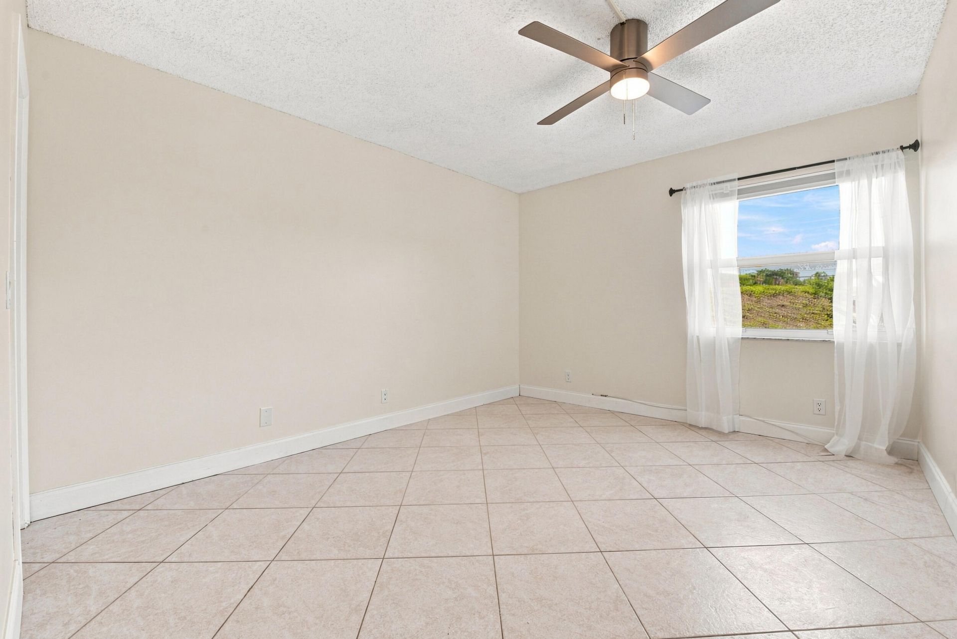 3 Flanders A, Delray Beach, FL 33484 Photo
