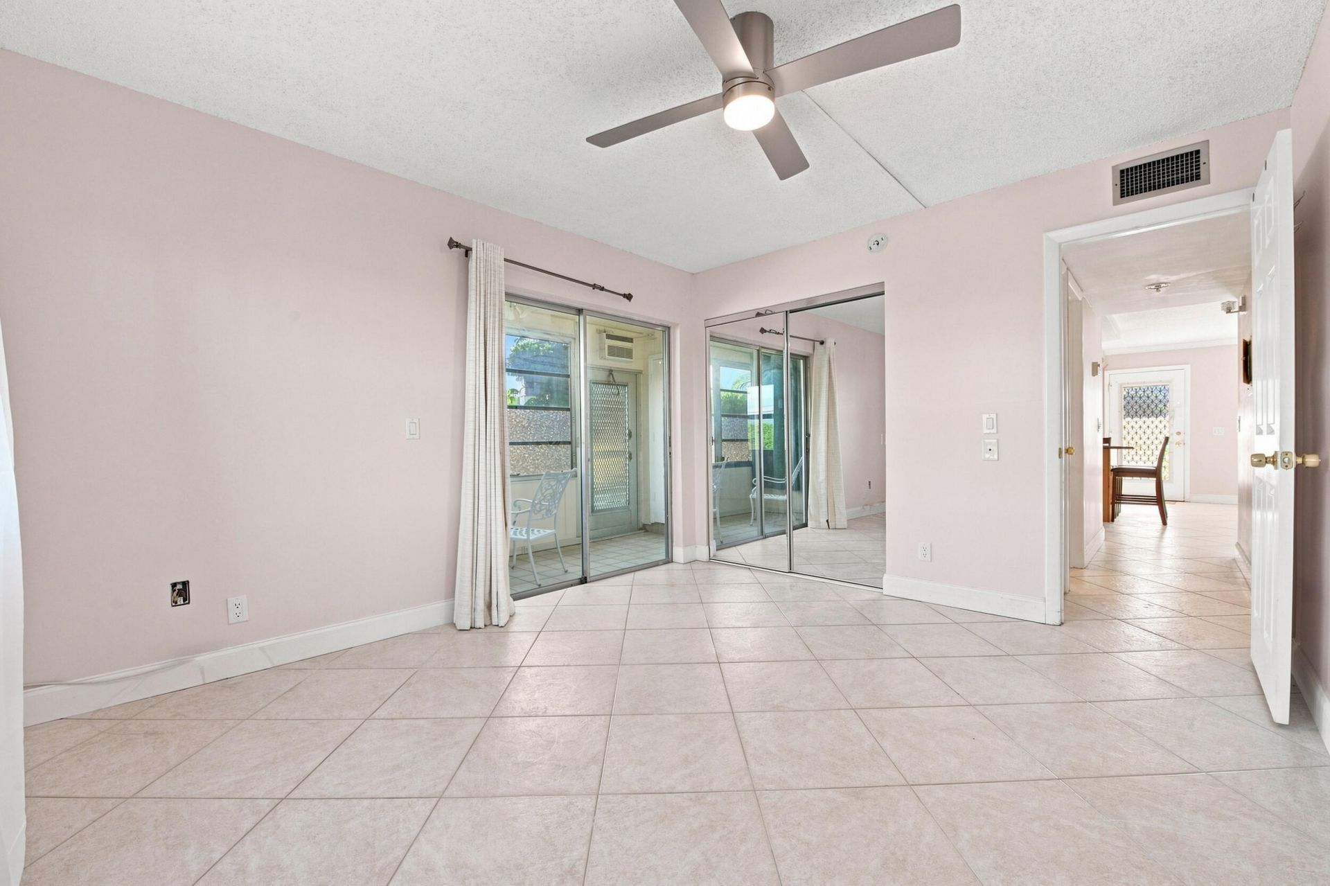 3 Flanders A, Delray Beach, FL 33484 Photo