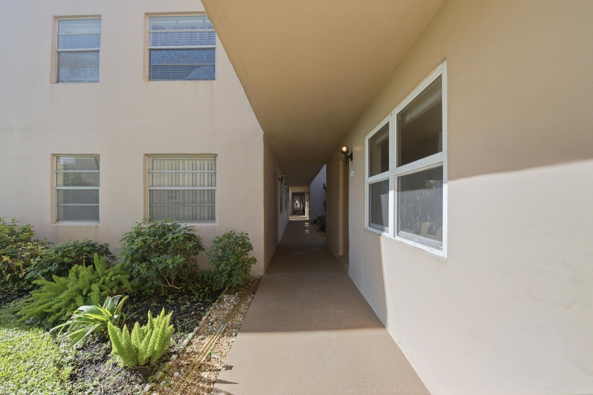 3 Flanders A, Delray Beach, FL 33484 Photo