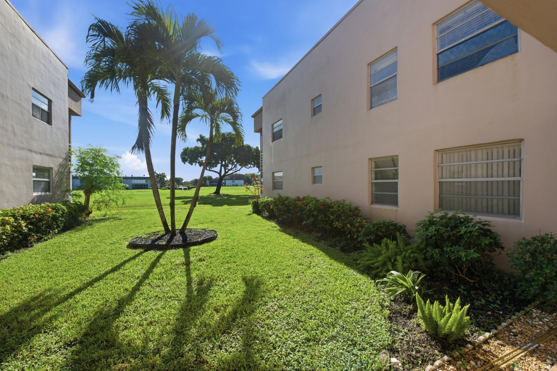 3 Flanders A, Delray Beach, FL 33484 Photo