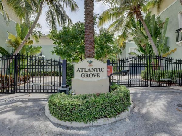 306 NW 1st Street, Unit 306, Delray Beach, FL 33444