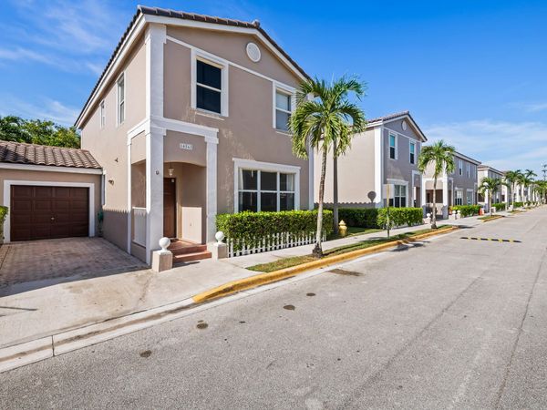 10565 NW 57TH Court, Unit 10565, Coral Springs, FL 33076