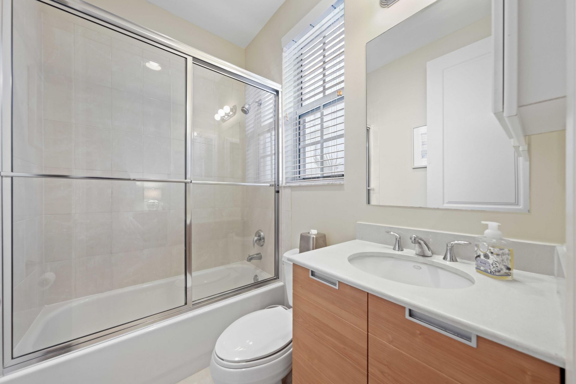 150 NE 6th  Avenue, Unit k, Delray Beach, FL 33483 Photo