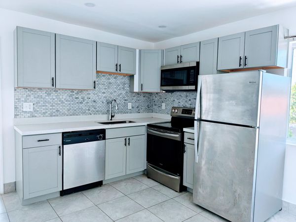 2719 LINCOLN Street, Unit 6, Hollywood, FL 33020