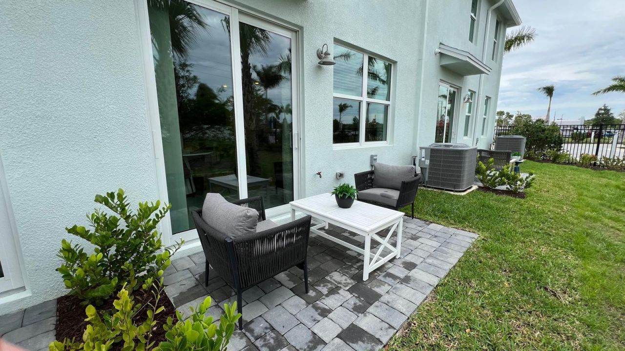 478 Salisbury Circle, Fort Pierce, FL 34982 Photo