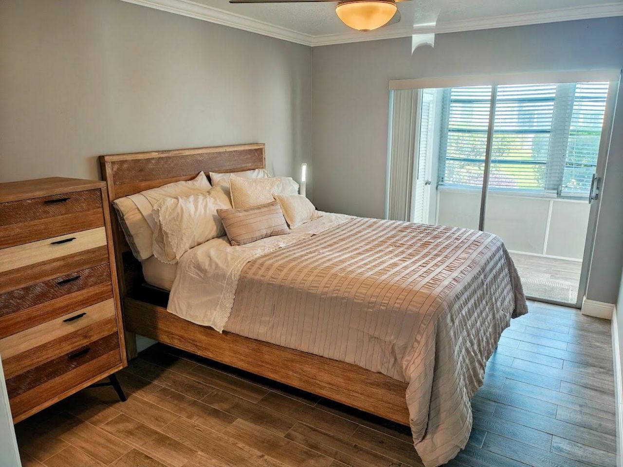 3000 Lake Osborne Drive, Unit 111, Lake Worth, FL 33461 Photo