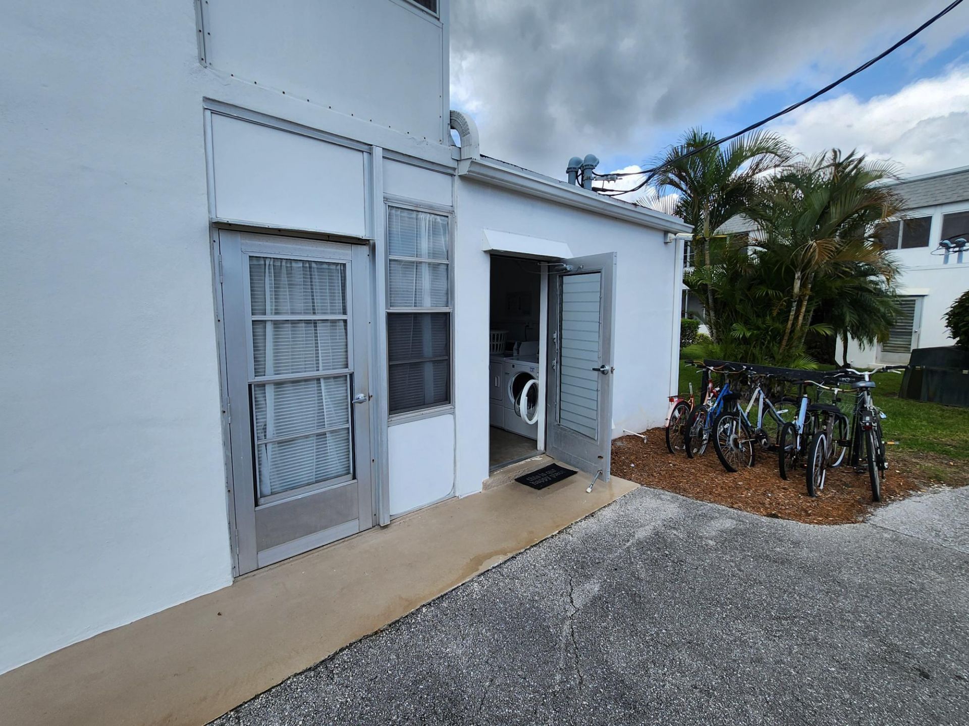 3000 Lake Osborne Drive, Unit 111, Lake Worth, FL 33461 Photo