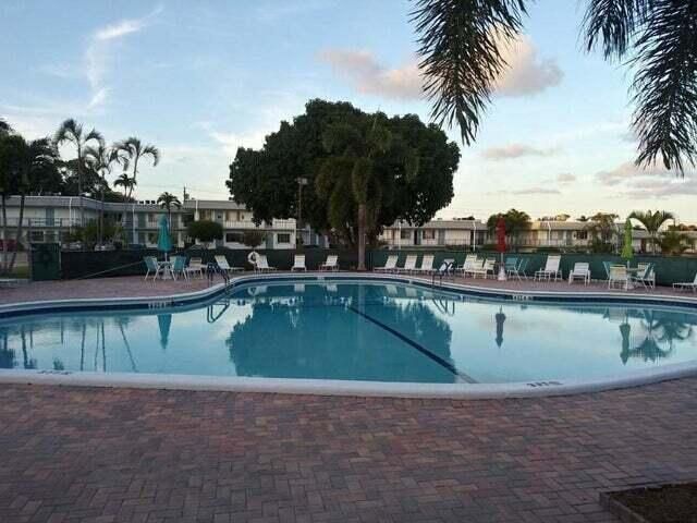 3000 Lake Osborne Drive, Unit 111, Lake Worth, FL 33461 Photo