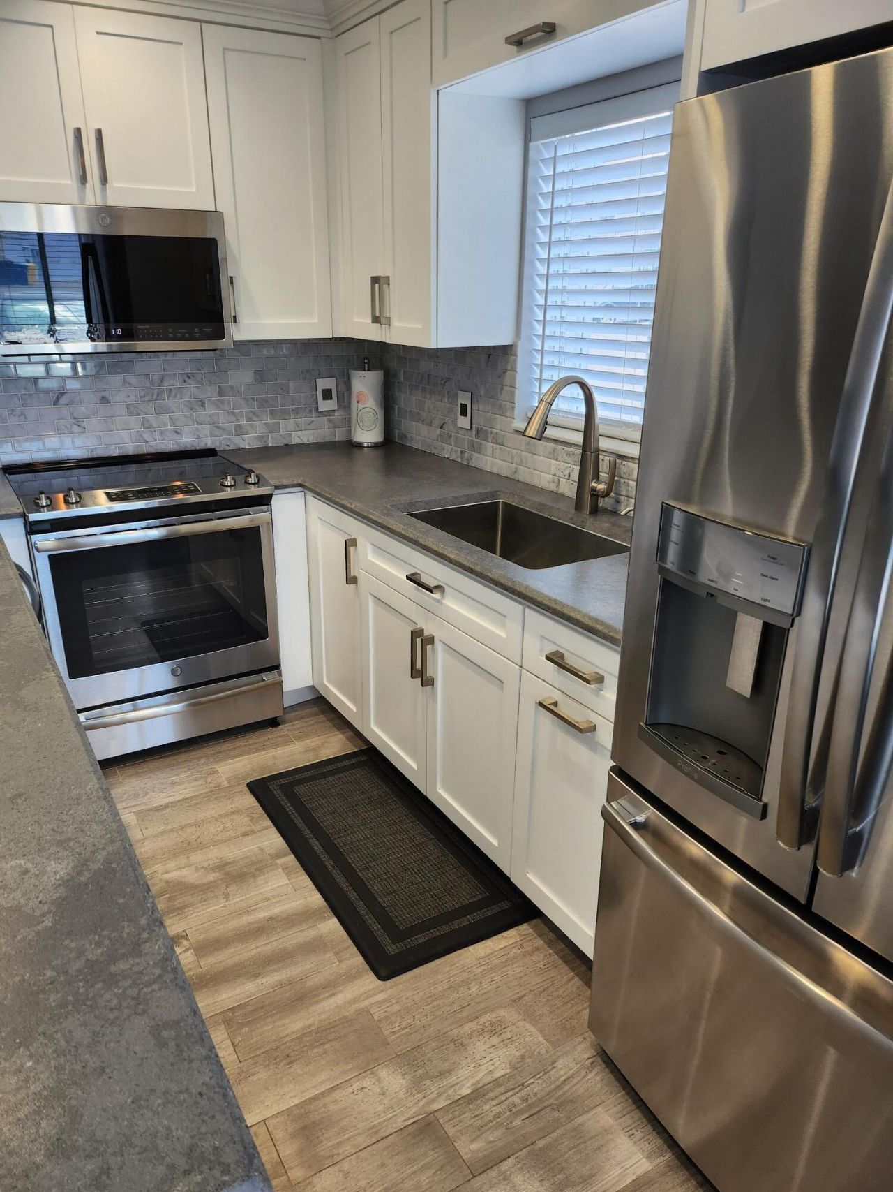 3000 Lake Osborne Drive, Unit 111, Lake Worth, FL 33461 Photo