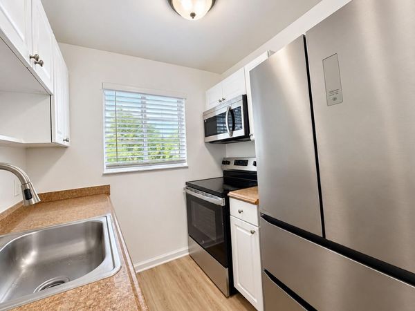 1671 NE 33rd Street, Unit Apt 11, Pompano Beach, FL 33064