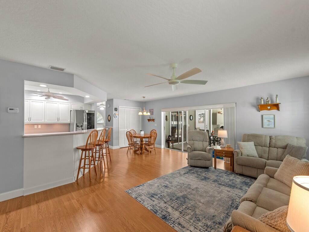 3555 3rd Place Sw, Vero Beach, FL 32968 Photo