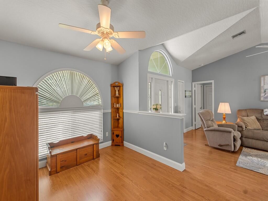3555 3rd Place Sw, Vero Beach, FL 32968 Photo