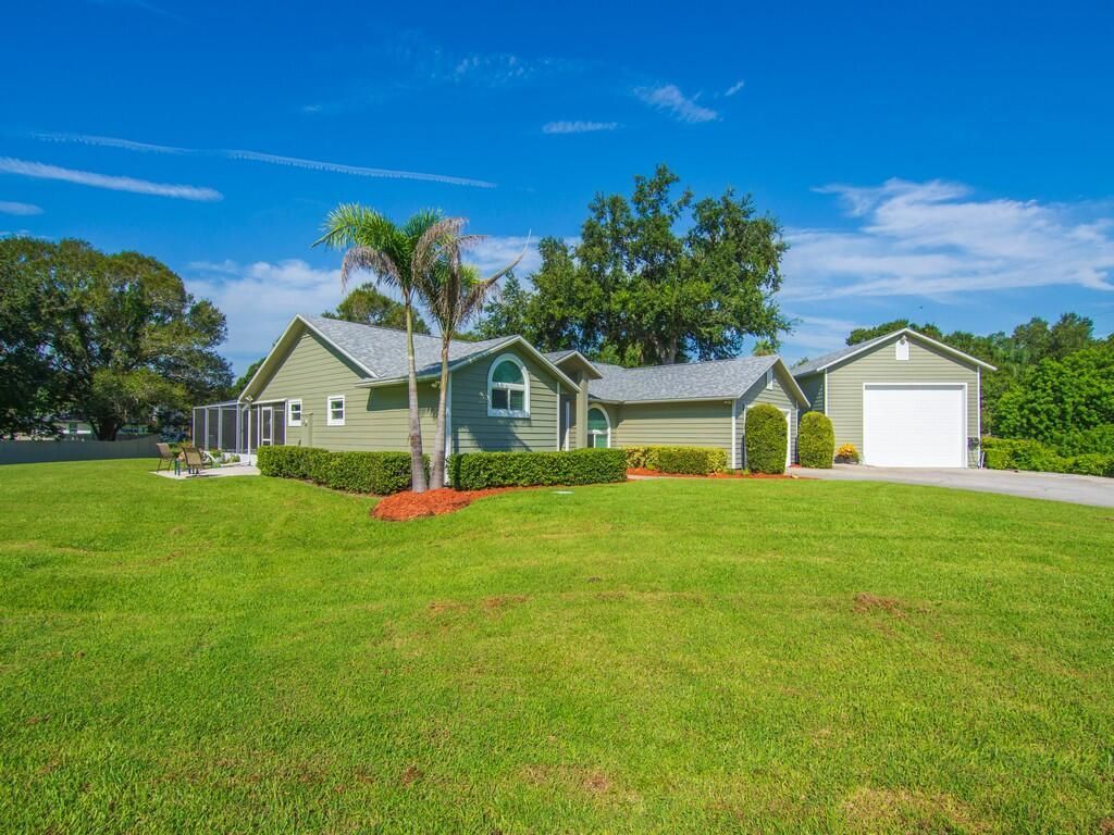 3555 3rd Place Sw, Vero Beach, FL 32968 Photo