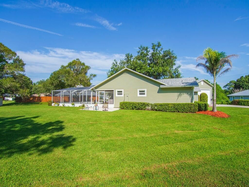 3555 3rd Place Sw, Vero Beach, FL 32968 Photo