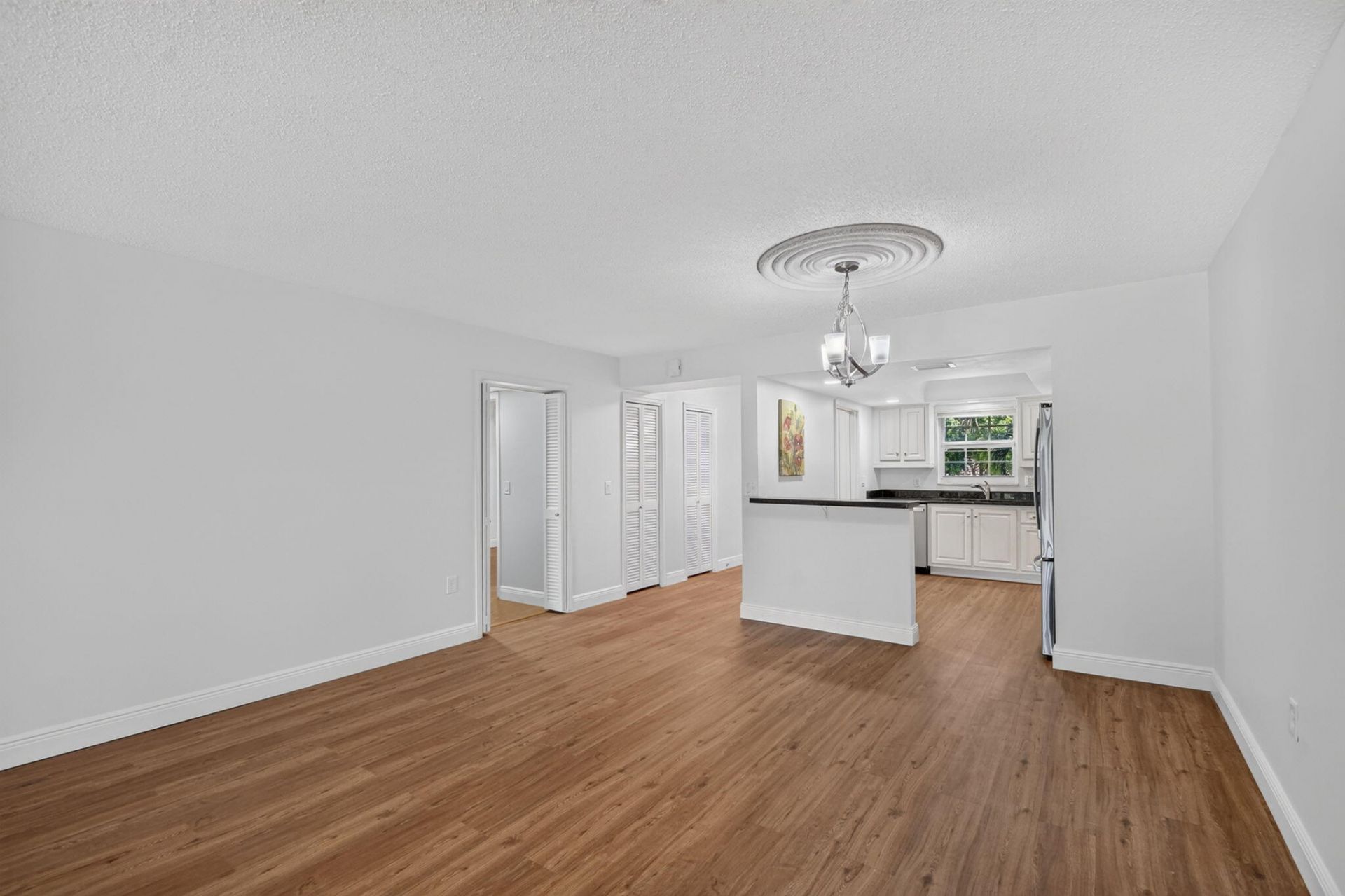 145 Atlantis Boulevard, Unit 202, Atlantis, FL 33462 Photo