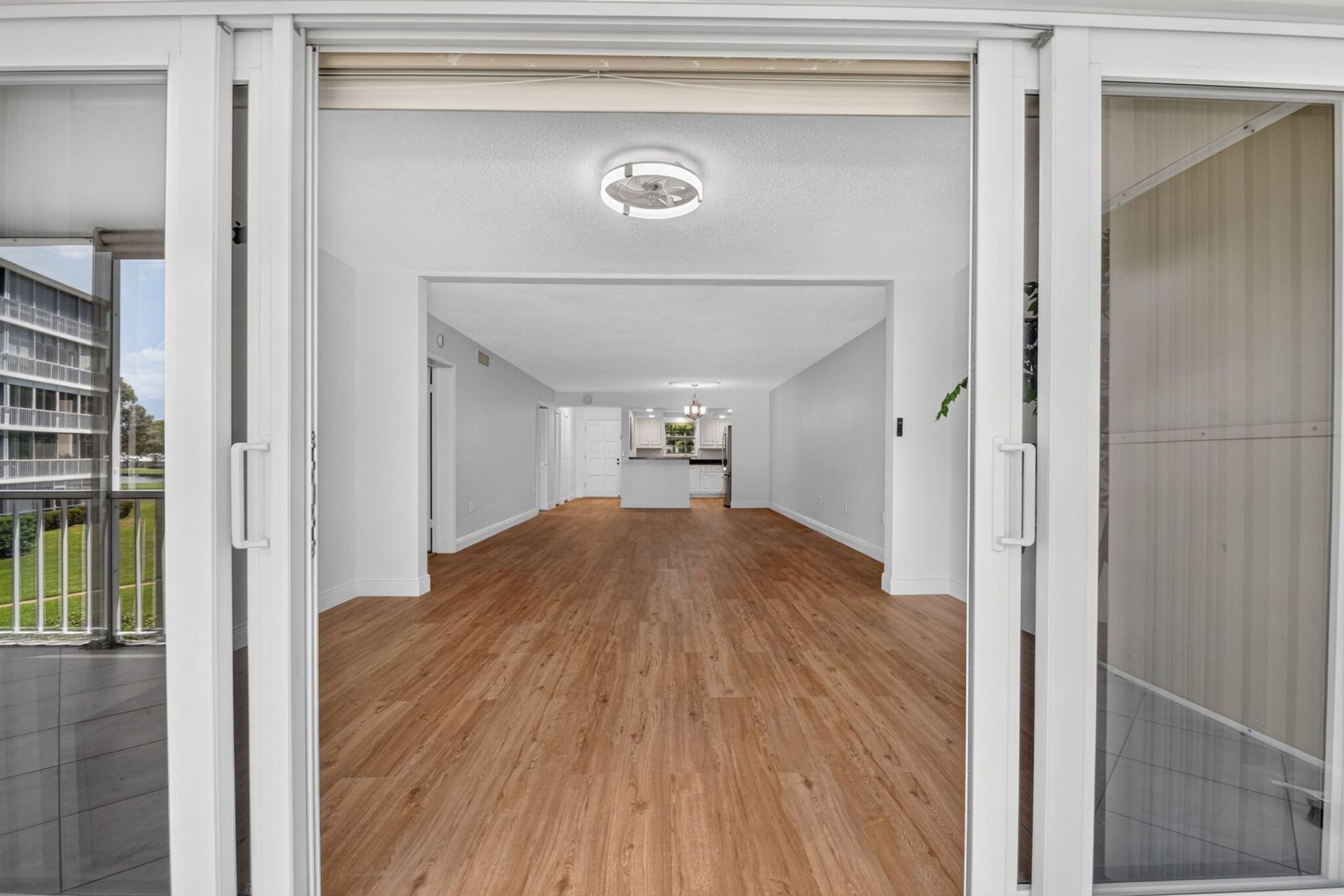 145 Atlantis Boulevard, Unit 202, Atlantis, FL 33462 Photo
