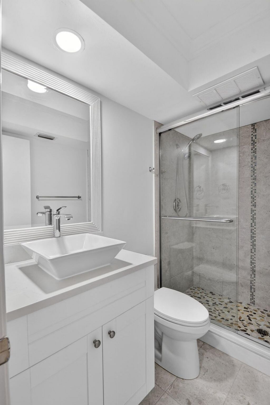 145 Atlantis Boulevard, Unit 202, Atlantis, FL 33462 Photo