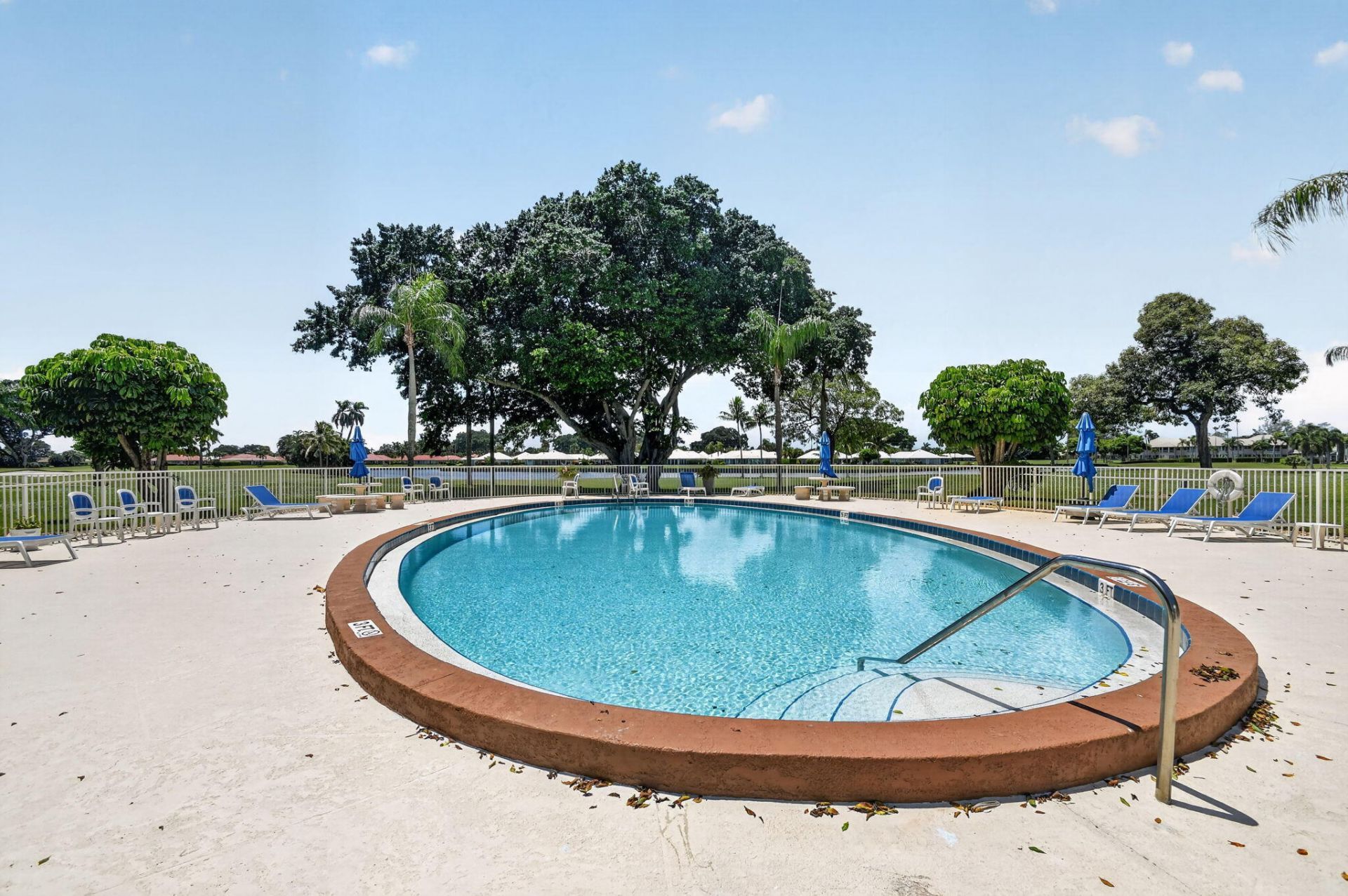 145 Atlantis Boulevard, Unit 202, Atlantis, FL 33462 Photo