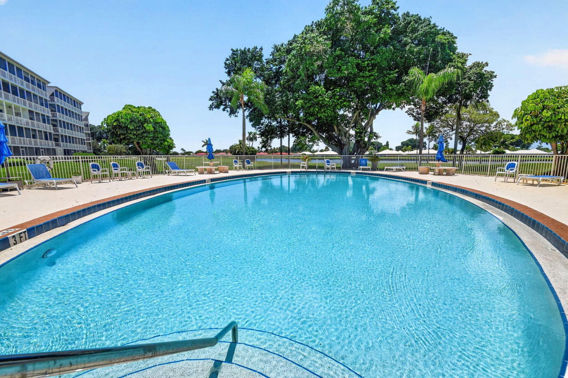 145 Atlantis Boulevard, Unit 202, Atlantis, FL 33462 Photo