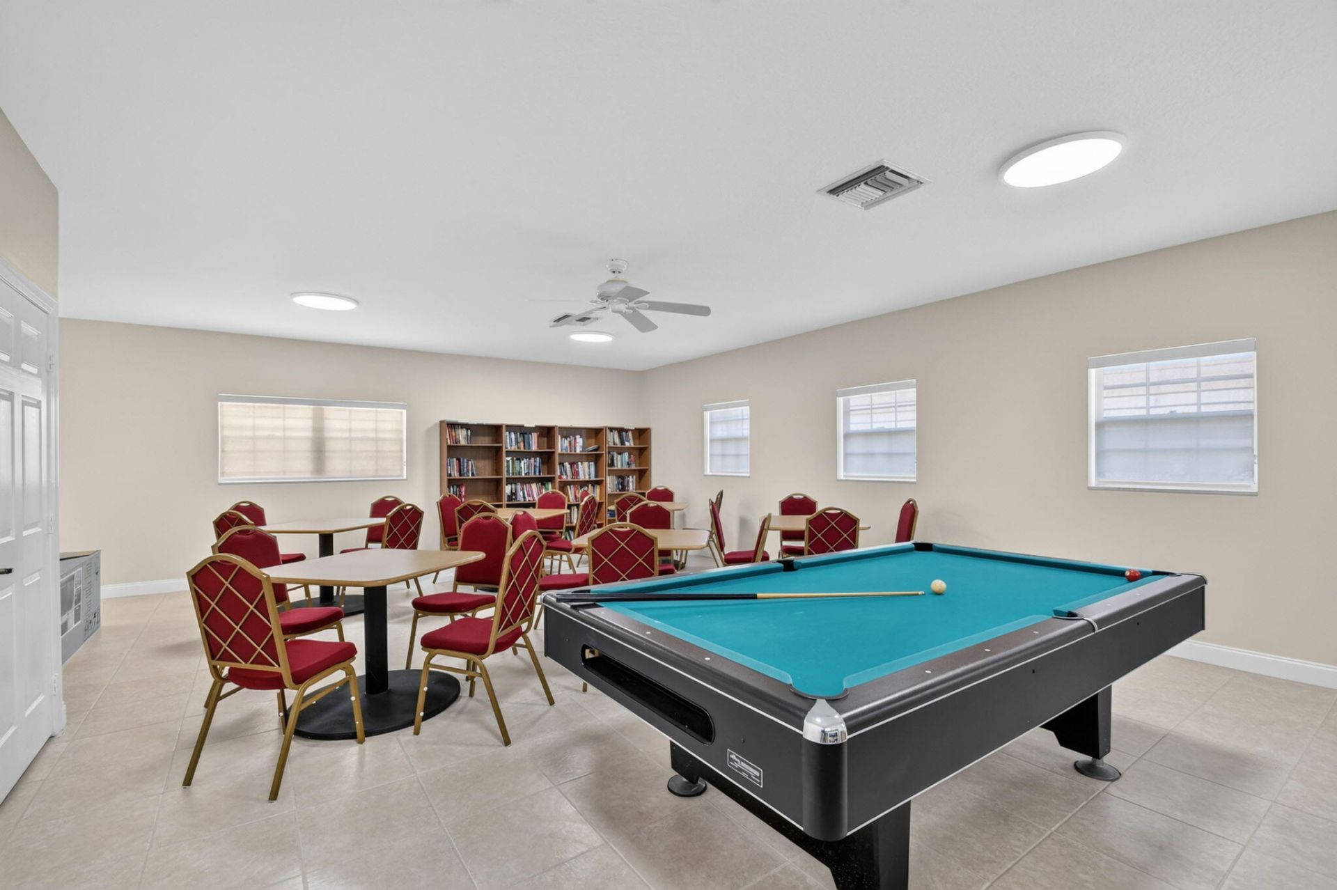 145 Atlantis Boulevard, Unit 202, Atlantis, FL 33462 Photo