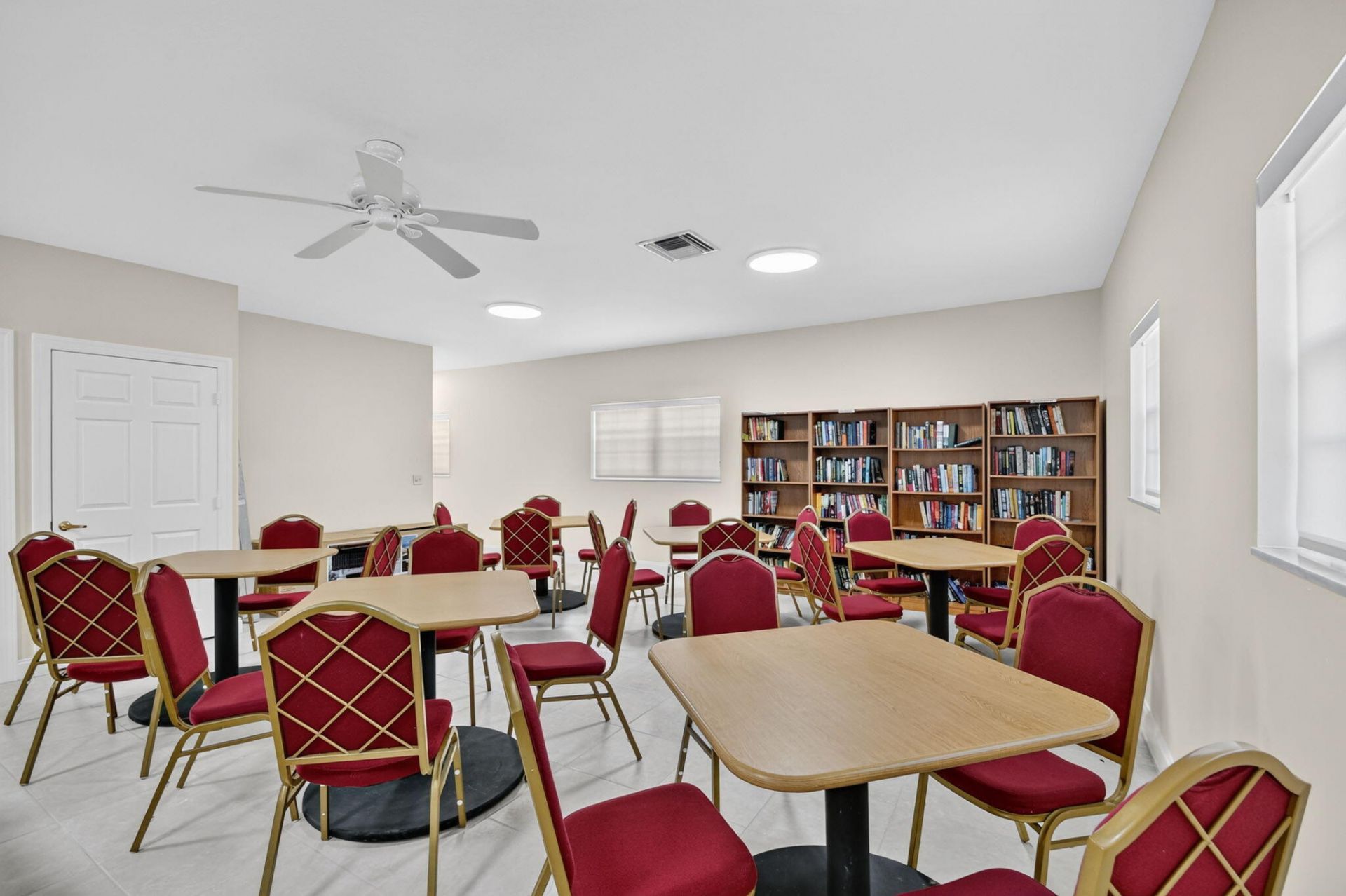 145 Atlantis Boulevard, Unit 202, Atlantis, FL 33462 Photo