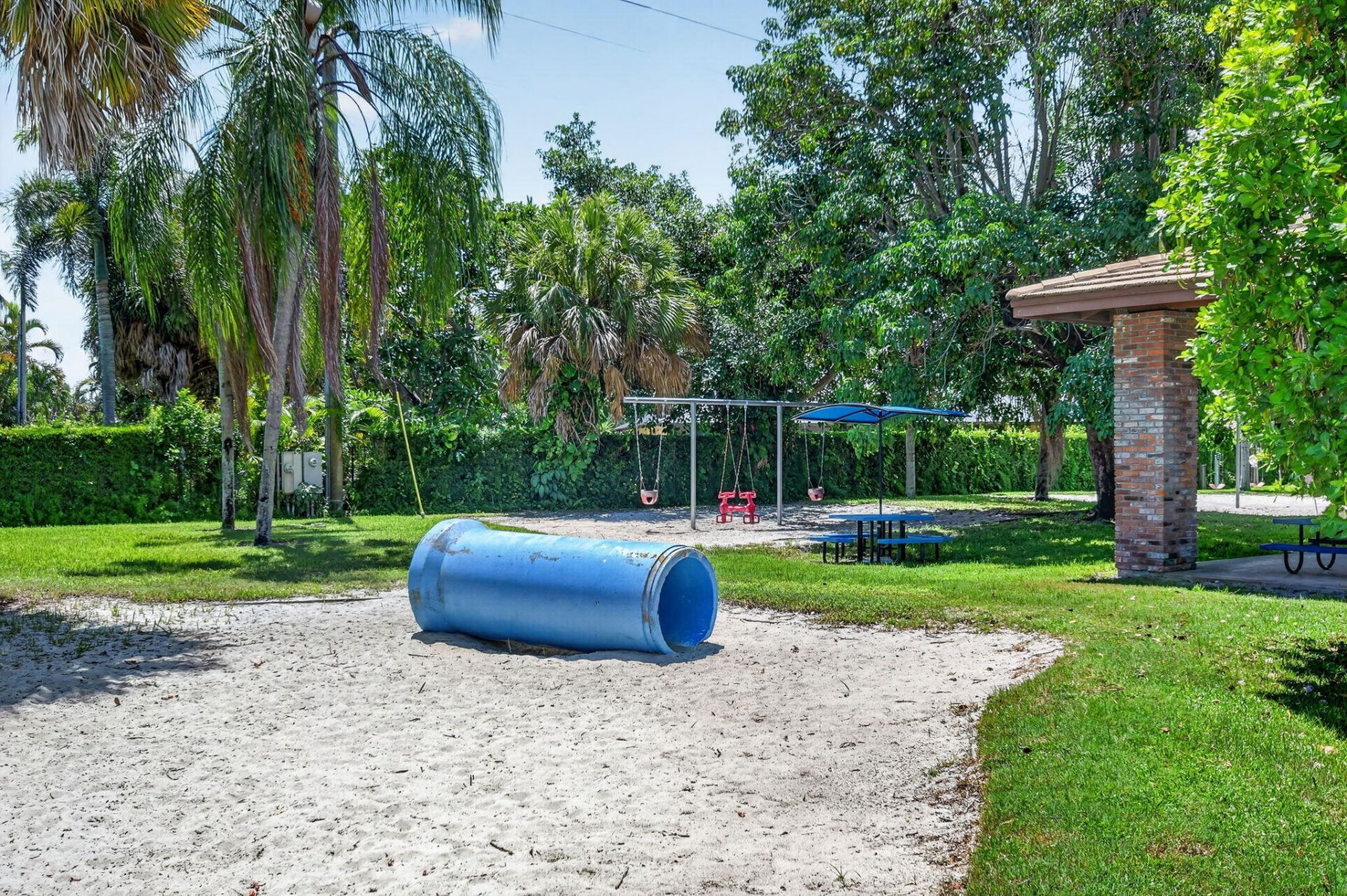 145 Atlantis Boulevard, Unit 202, Atlantis, FL 33462 Photo