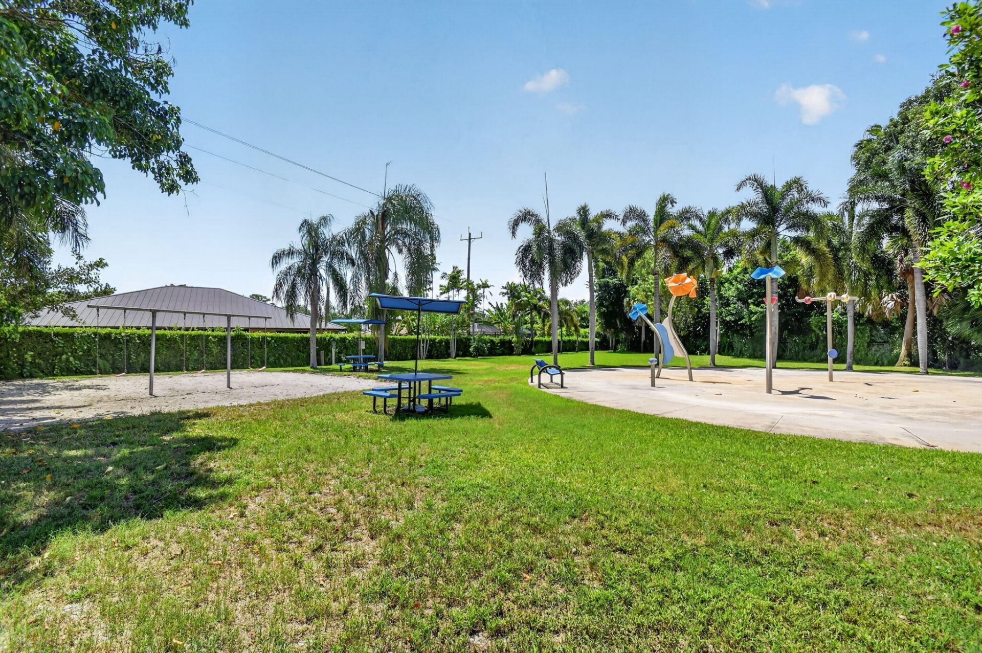 145 Atlantis Boulevard, Unit 202, Atlantis, FL 33462 Photo