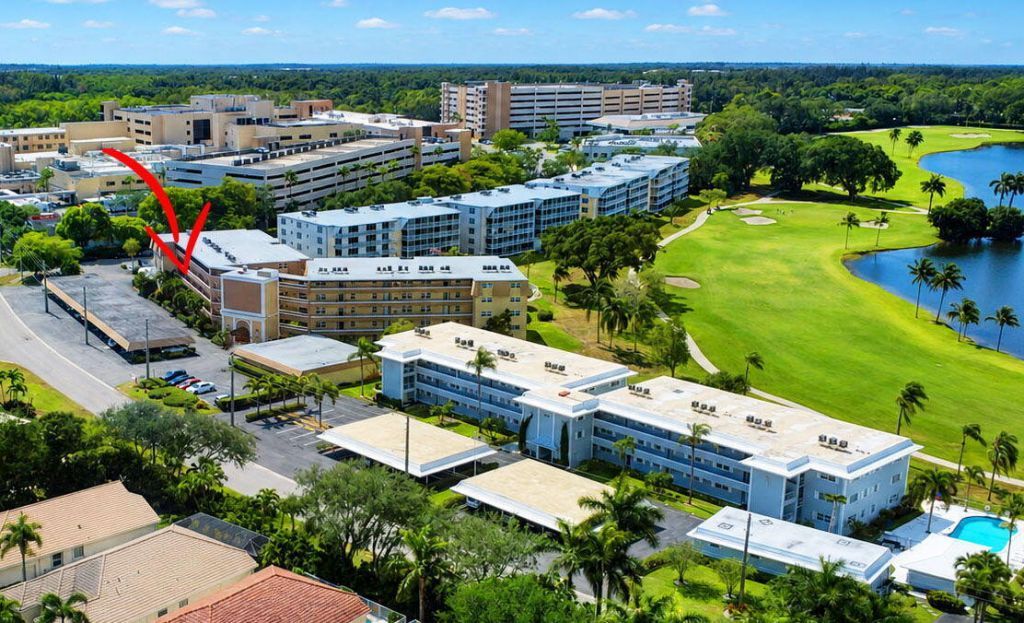 145 Atlantis Boulevard, Unit 202, Atlantis, FL 33462 Photo