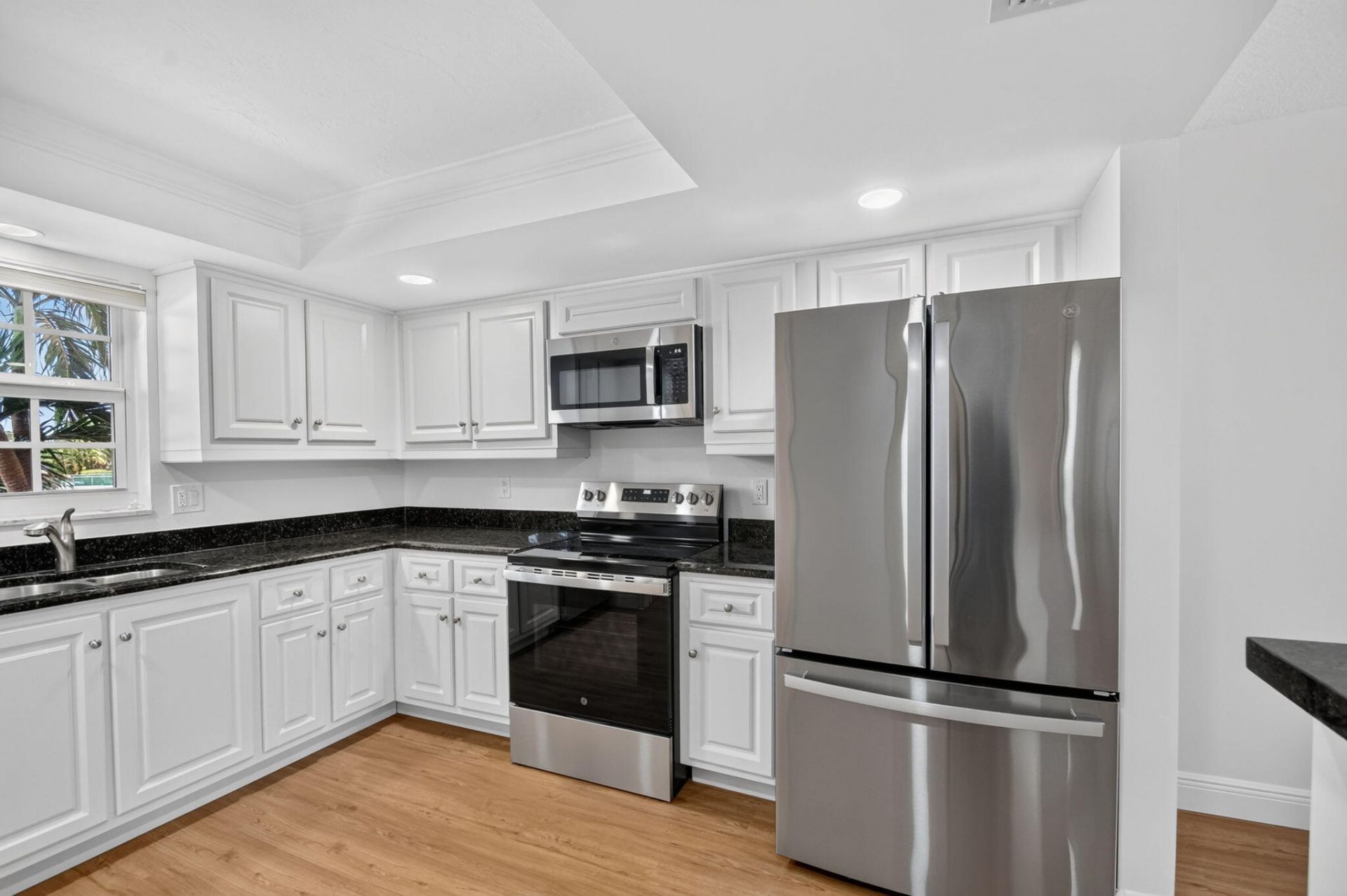 145 Atlantis Boulevard, Unit 202, Atlantis, FL 33462 Photo