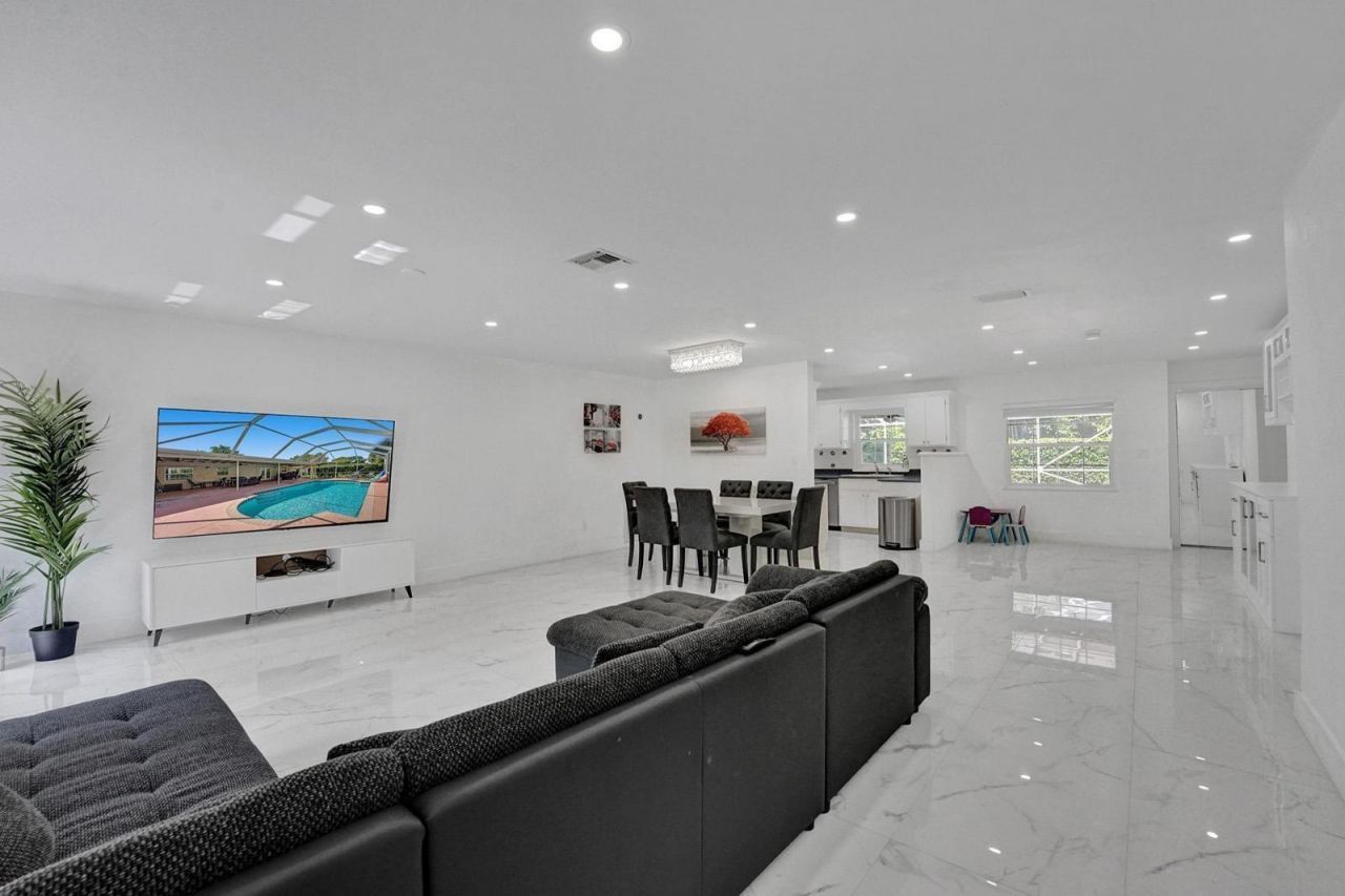2109 NW 87th Terrace, Coral Springs, FL 33071 Photo