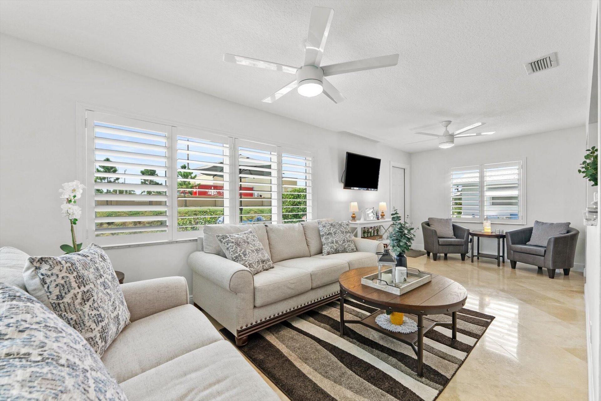 2390 SW 14th Avenue, Boynton Beach, FL 33426 Photo