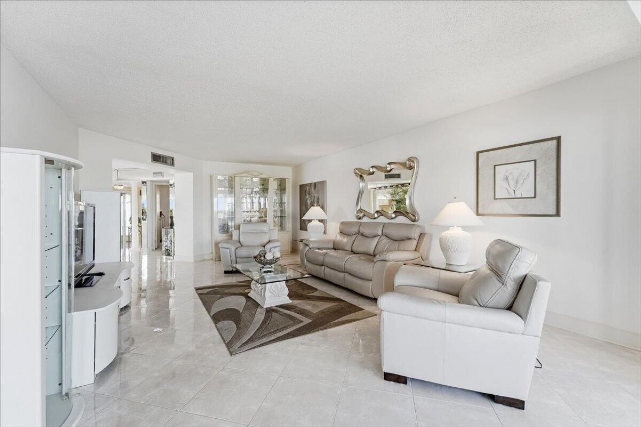 615 N Riverside Drive, Unit 706, Pompano Beach, FL 33062 Photo