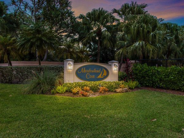 13053 Meadowbreeze Drive, Wellington, FL 33414