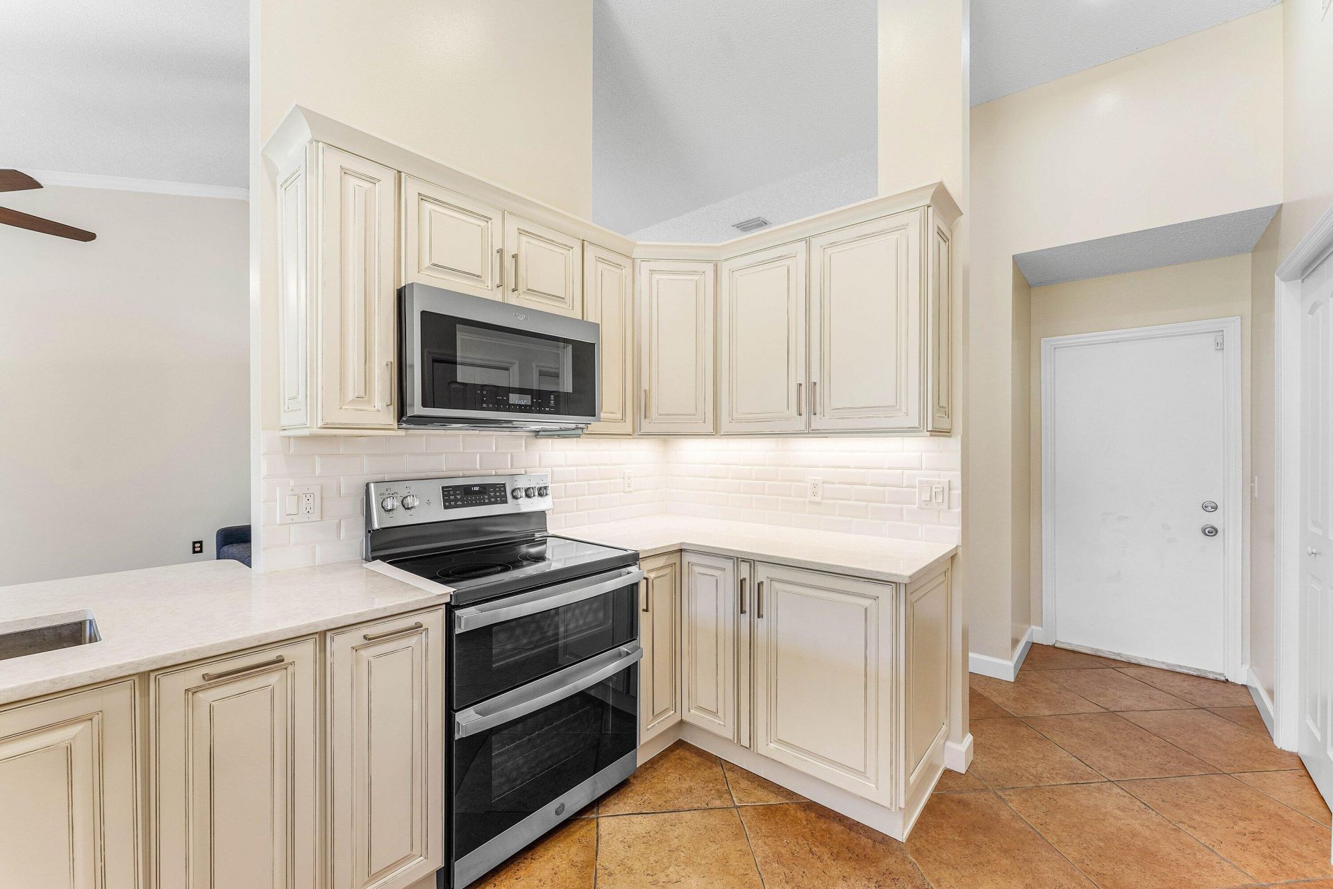 13053 Meadowbreeze Drive, Wellington, FL 33414 Photo