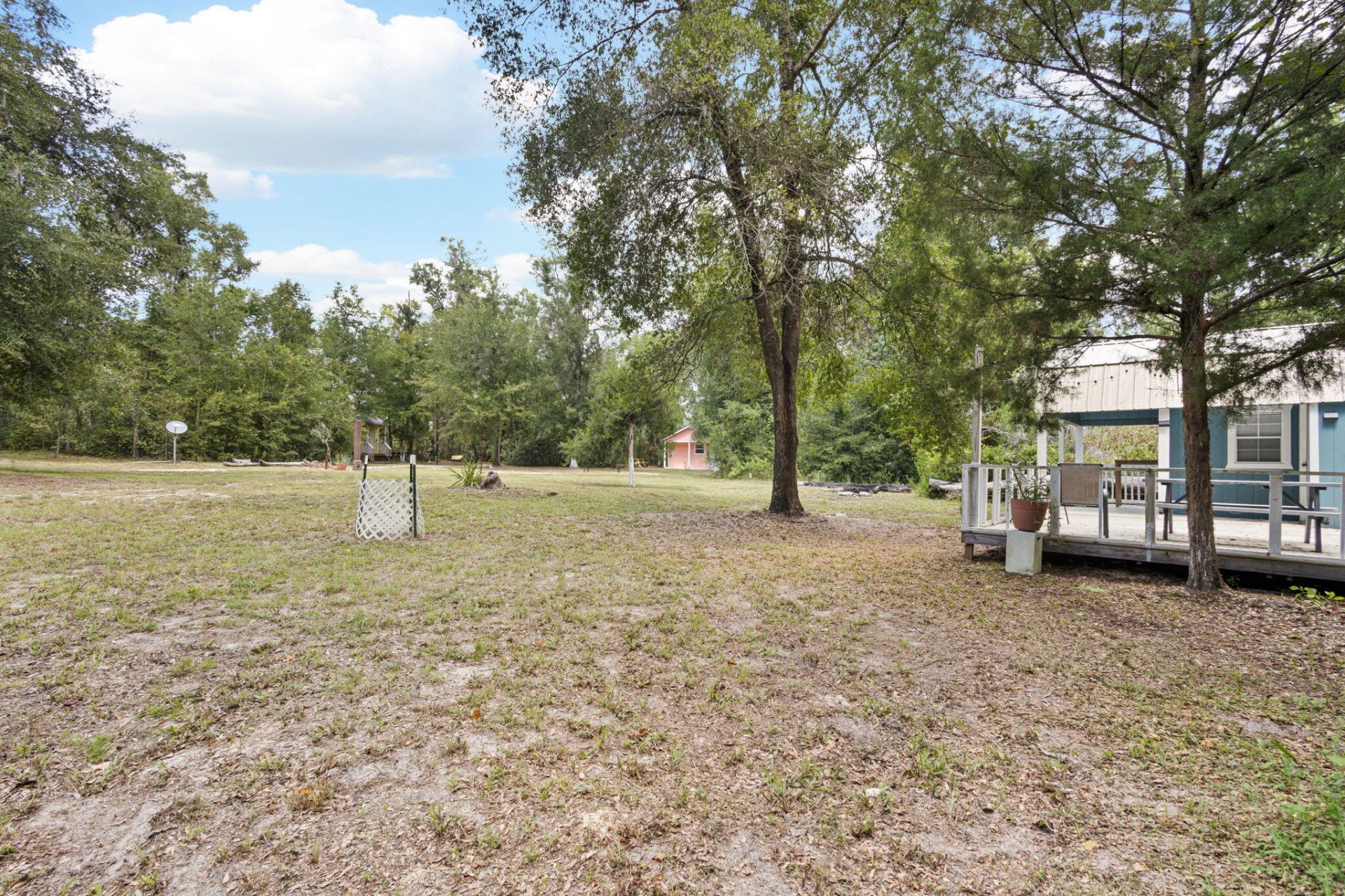 531 SW Roberts Avenue, Fort White, FL 32038 Photo