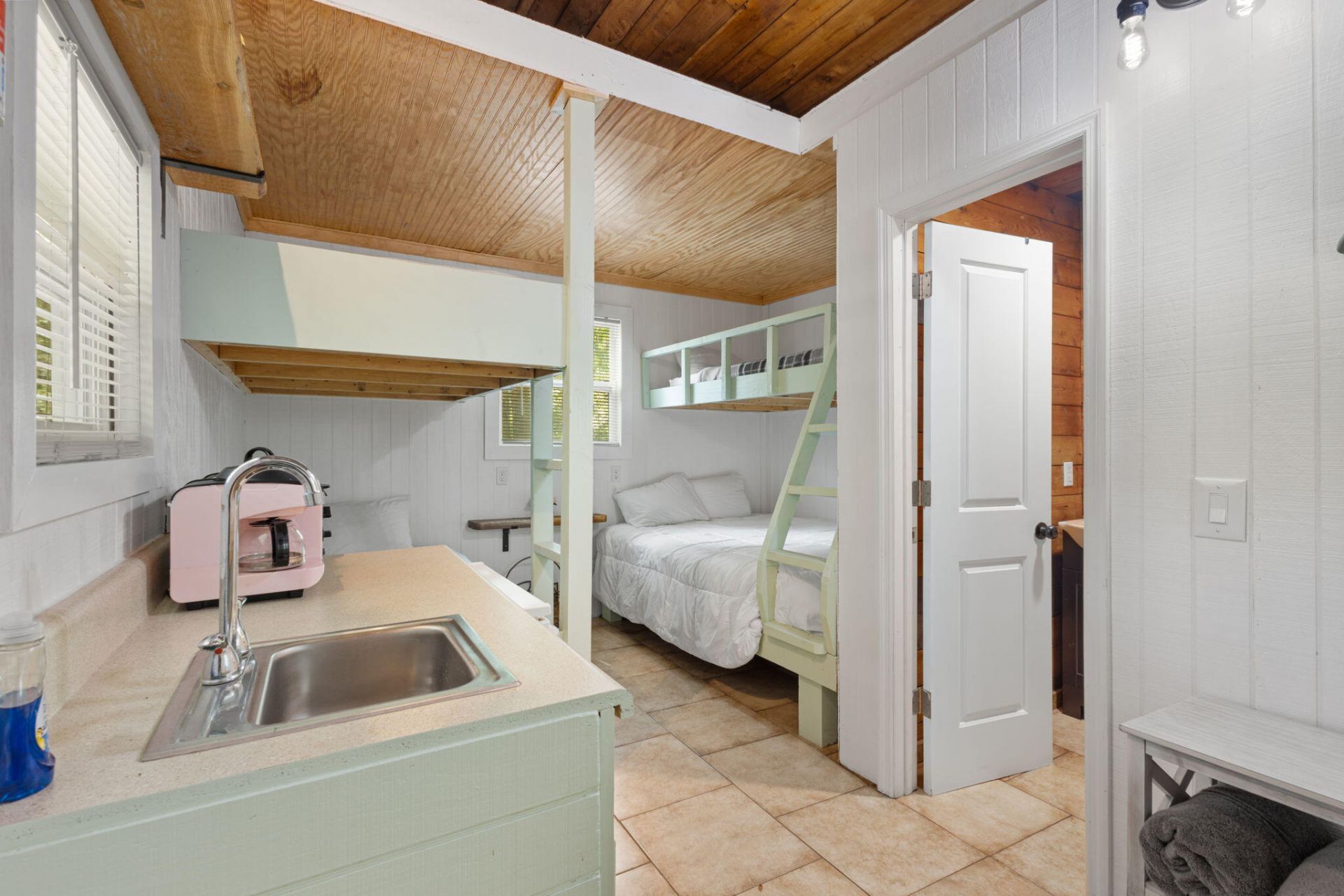 531 SW Roberts Avenue, Fort White, FL 32038 Photo