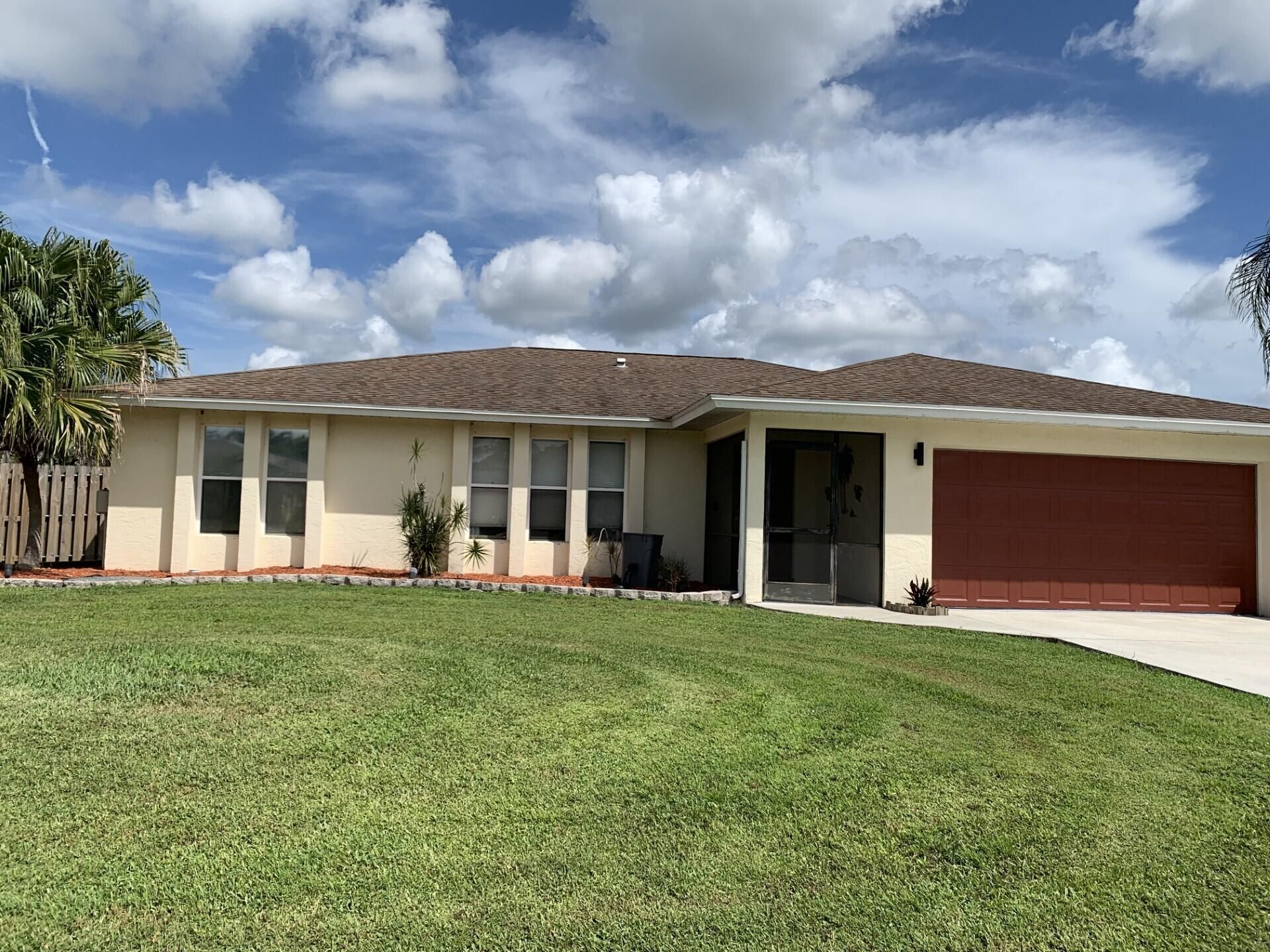991 SE Brookedge Avenue, Port Saint Lucie, FL 34983 Photo