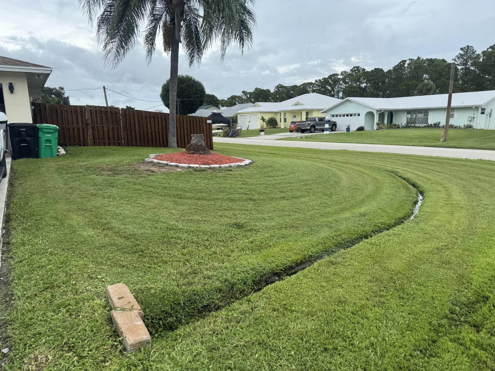 991 SE Brookedge Avenue, Port Saint Lucie, FL 34983 Photo