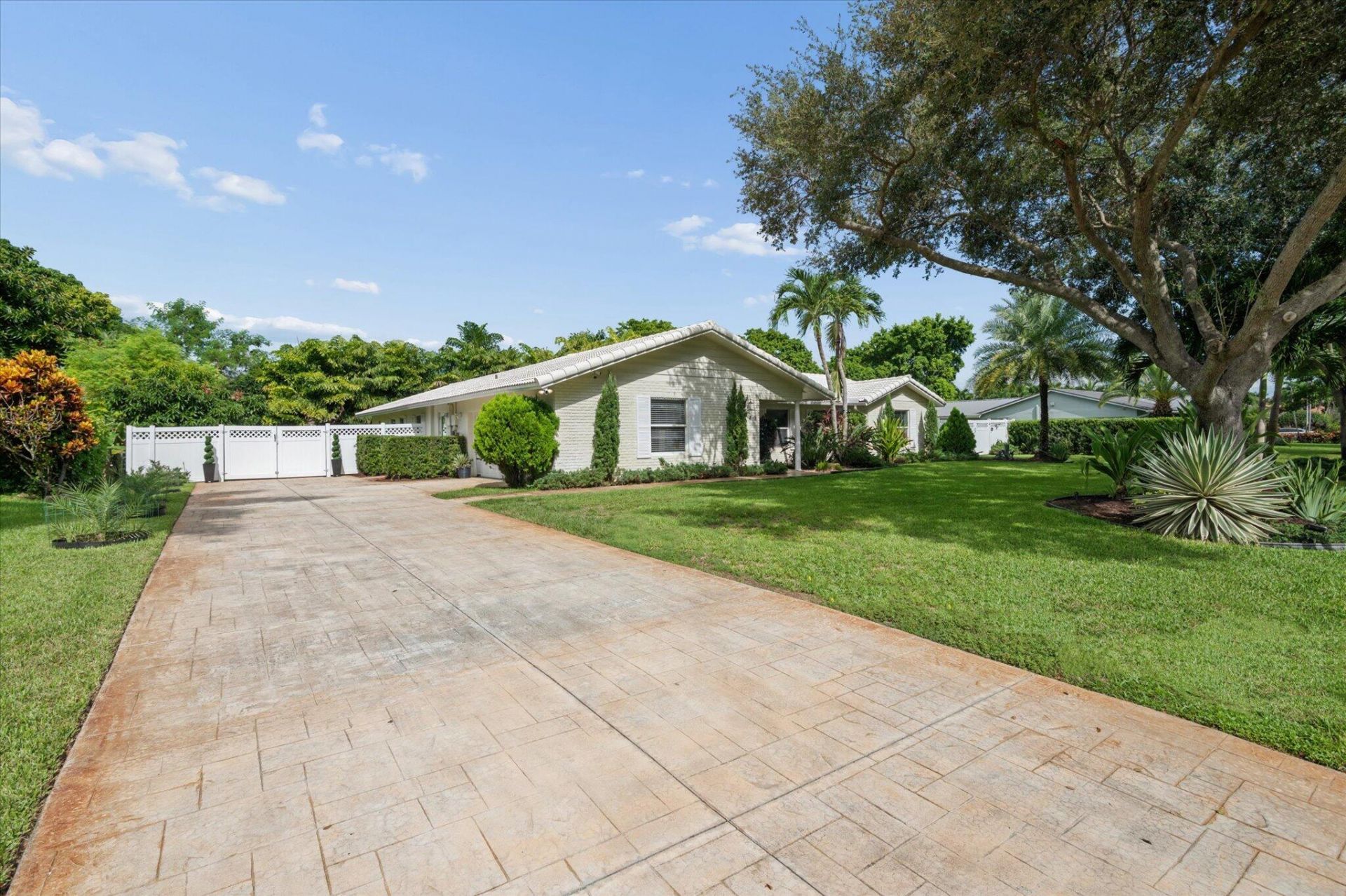 2740 NW 106th Avenue, Coral Springs, FL 33065 Photo