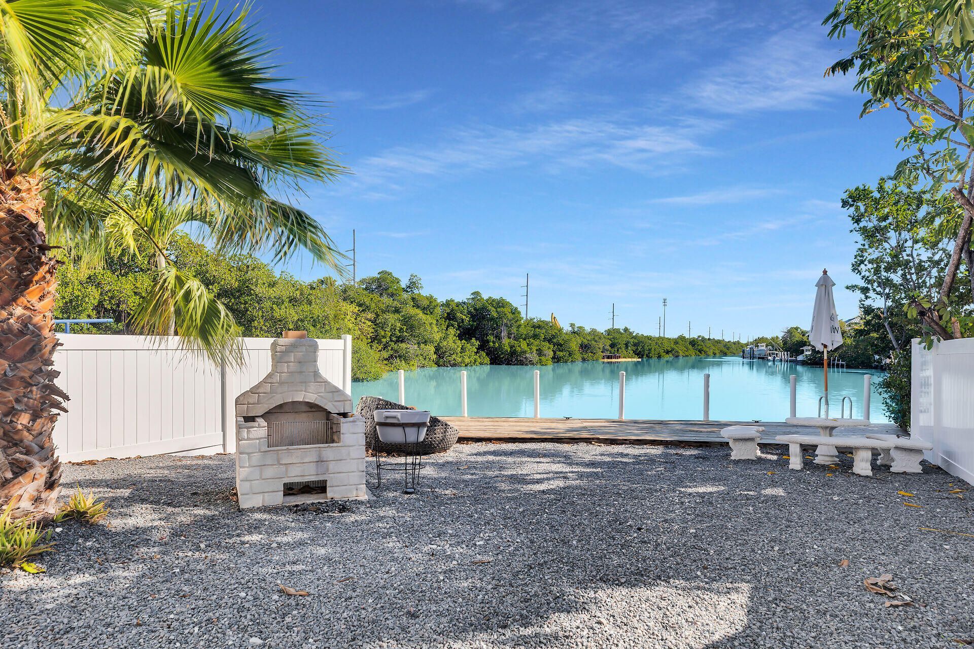 100 Iroquois Drive, Unit 5, Islamorada, FL 33036 Photo