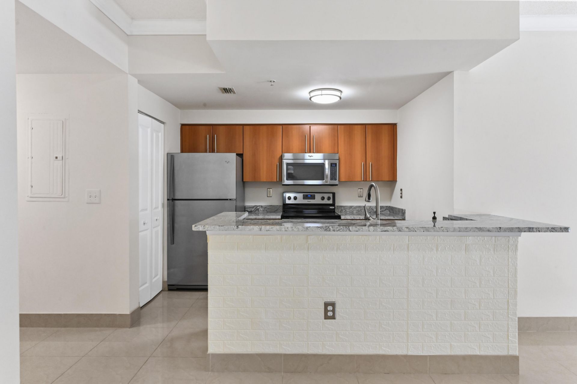 6020 W Sample Road, Unit 204, Coral Springs, FL 33067 Photo